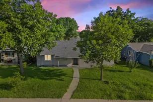 2126 Travis Dr, Carrollton, TX 75006 - Photo 7