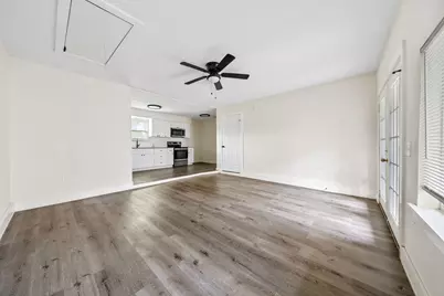 2126 Travis Drive, Carrollton, TX 75006 - Photo 15
