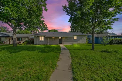 2126 Travis Drive, Carrollton, TX 75006 - Photo 5