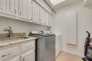 2548 Belmeade Dr, Carrollton, TX 75006 - Photo 19