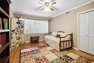 7034 Cornelia Ln, Dallas, TX 75214 - Photo 13