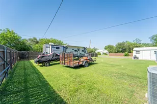 1400 W Wheeler St, Breckenridge, TX 76424 - Photo 15