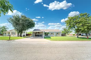 1400 W Wheeler St, Breckenridge, TX 76424 - Photo 21