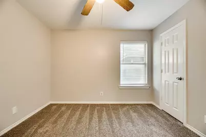 6108 Paradise Drive, Arlington, TX 76001 - Photo 11