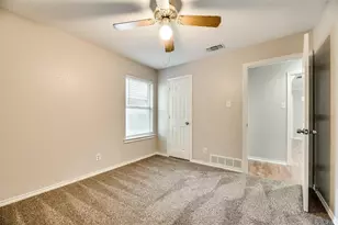 6108 Paradise Dr, Arlington, TX 76001 - Photo 15