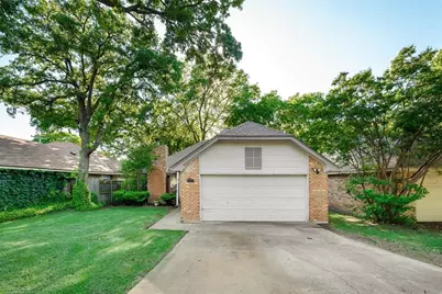 6108 Paradise Drive, Arlington, TX 76001 - Photo 1