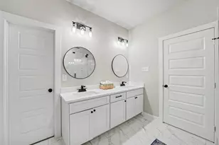 5331 Fernander Dr, Fort Worth, TX 76107 - Photo 15