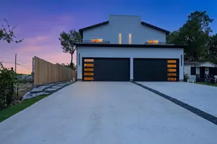 520 & 522 Woodbine Ave, Dallas, TX 75203 - Photo 1