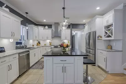 7611 Ledbetter Road, Arlington, TX 76001 - Photo 9