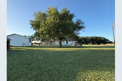 1306 McDaniel Street, Callisburg, TX 76240 - Photo 9