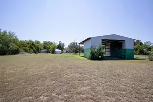 1115 Old Jacksboro Rd, Graham, TX 76450 - Photo 13