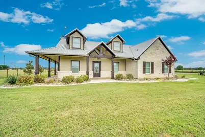 61 Rockett Lane, Pecan Hill, TX 75154 - Photo 1