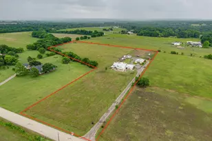 61 Rockett Ln, Pecan Hill, TX 75154 - Photo 3