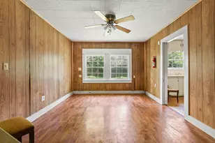 217 W 7th St, Bonham, TX 75418 - Photo 7