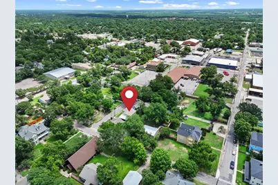 217 W 7th Street, Bonham, TX 75418 - Photo 17