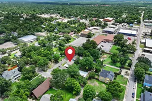 217 W 7th St, Bonham, TX 75418 - Photo 17