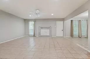 1227 Elsmere Dr, Duncanville, TX 75116 - Photo 3