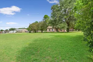 1084 Speegle Rd, Woodway, TX 76712 - Photo 3