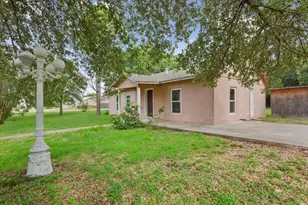 1084 Speegle Rd, Woodway, TX 76712 - Photo 7