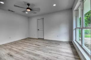 10020 Homeplace Dr, Dallas, TX 75217 - Photo 19