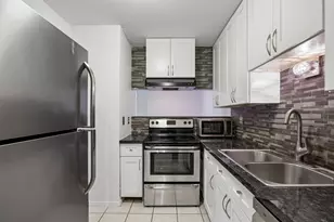 18333 Roehampton Dr, Dallas, TX 75252 - Photo 9