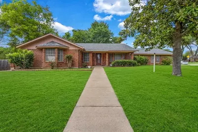 6241 Onyx Drive S, North Richland Hills, TX 76180 - Photo 1
