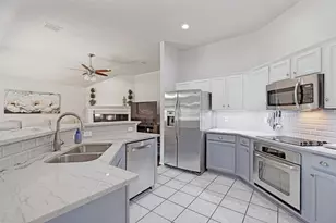 10606 Stone Falls Ln, Frisco, TX 75035 - Photo 9