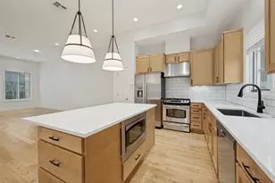 3210 Carlisle St, Dallas, TX 75204 - Photo 11