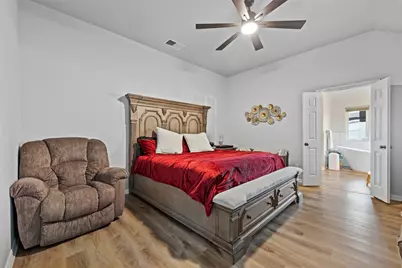 3909 Timbercrest Drive E, Burleson, TX 76028 - Photo 17