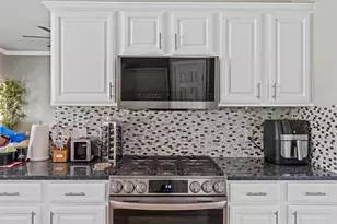3909 Timbercrest Dr E, Burleson, TX 76028 - Photo 15