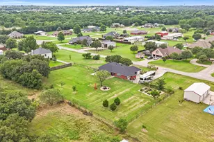 3909 Timbercrest Dr E, Burleson, TX 76028 - Photo 39