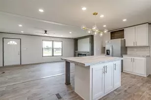 61 Kenzi Dr, Mineral Wells, TX 76067 - Photo 9