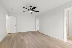 903 Leslie Dr, Arlington, TX 76012 - Photo 17