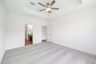 11225 Orchard Ln, Justin, TX 76247 - Photo 9