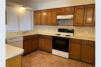 1940 Willow Vale Drive, Fort Worth, TX 76134 - Photo 3