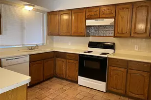 1940 Willow Vale Dr, Fort Worth, TX 76134 - Photo 3