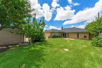 3908 Country Club Drive W, Irving, TX 75038 - Photo 35