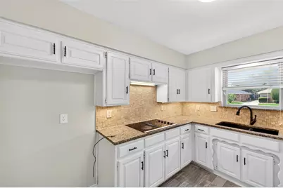 3908 Country Club Drive W, Irving, TX 75038 - Photo 9
