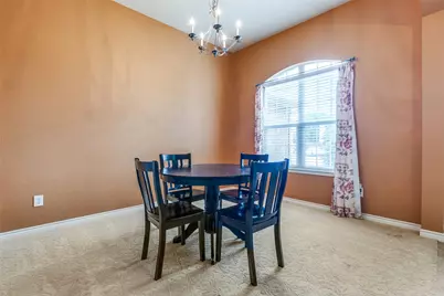 9204 Lockhart Drive, Arlington, TX 76002 - Photo 9