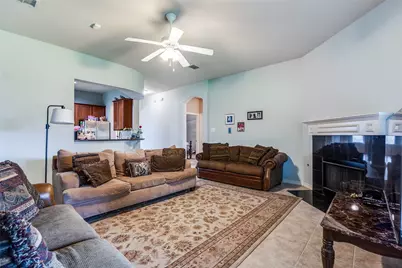 9204 Lockhart Drive, Arlington, TX 76002 - Photo 13