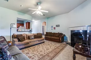 9204 Lockhart Dr, Arlington, TX 76002 - Photo 13