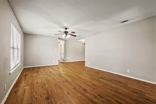 805 Mulkey Ln, Denton, TX 76209 - Photo 5