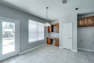 3003 Oak Briar Lane, Grand Prairie, TX 75052 - Photo 15