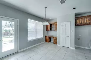 3003 Oak Briar Ln, Grand Prairie, TX 75052 - Photo 15