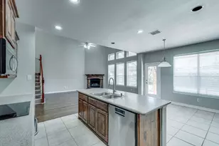 3003 Oak Briar Ln, Grand Prairie, TX 75052 - Photo 13