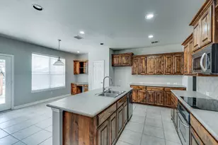 3003 Oak Briar Ln, Grand Prairie, TX 75052 - Photo 11