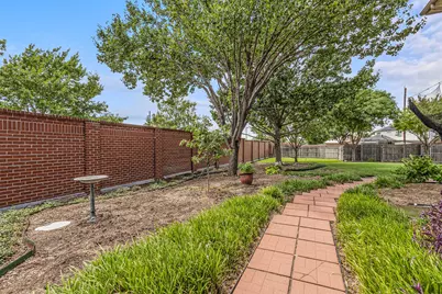2177 Lone Pecan Drive, Mesquite, TX 75181 - Photo 31