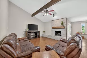 1145 S Timberline Dr, Benbrook, TX 76126 - Photo 7