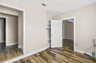 5700 Lenore St, Fort Worth, TX 76134 - Photo 15