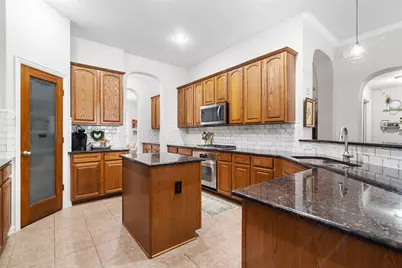904 Monticello Drive, Burleson, TX 76028 - Photo 11